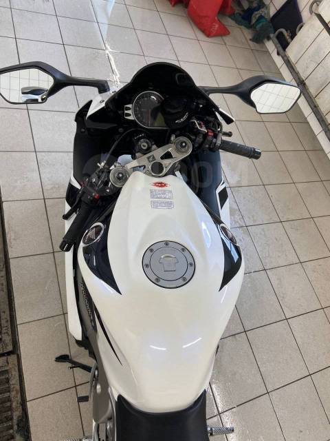 Honda CBR 1000RR Fireblade. 1 000. ., , ,   