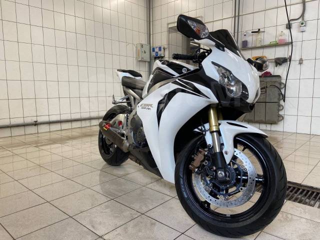 Honda CBR 1000RR Fireblade. 1 000. ., , ,   