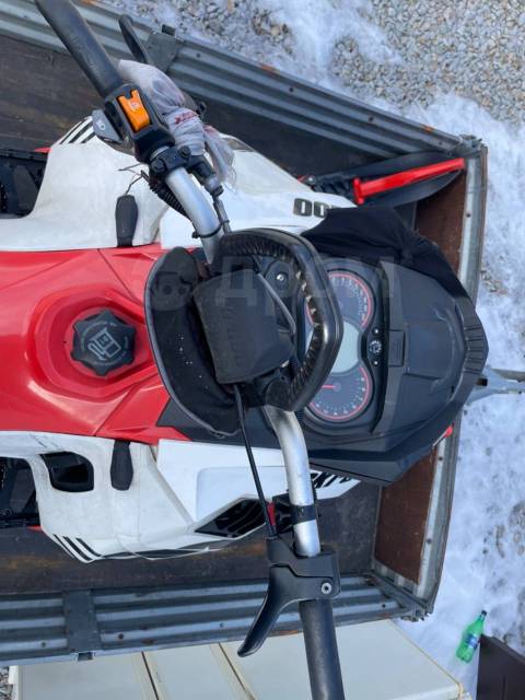 BRP Ski-Doo Summit X. ,  ,   