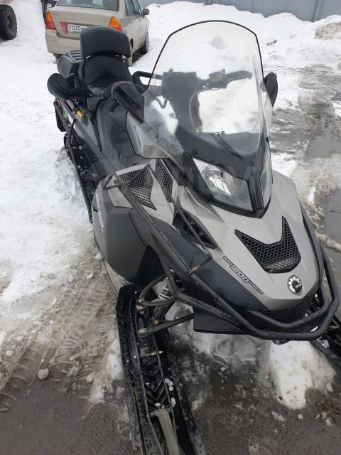 BRP Ski-Doo Expedition. ,  ,   