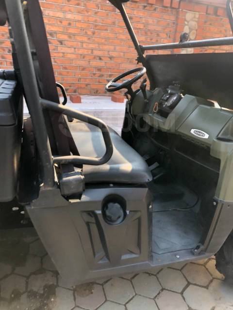 Polaris Ranger 700.  \,   