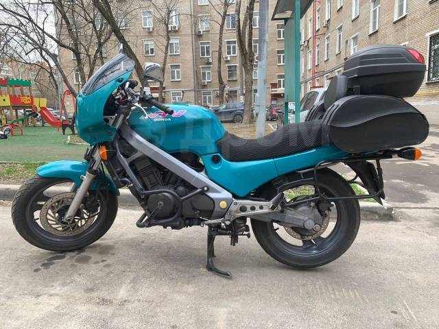 Honda Дорожник 650 кубов