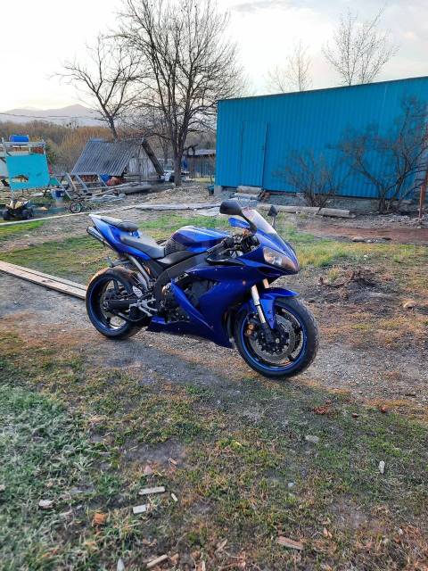 Yamaha R1. 1 000. ., , ,   