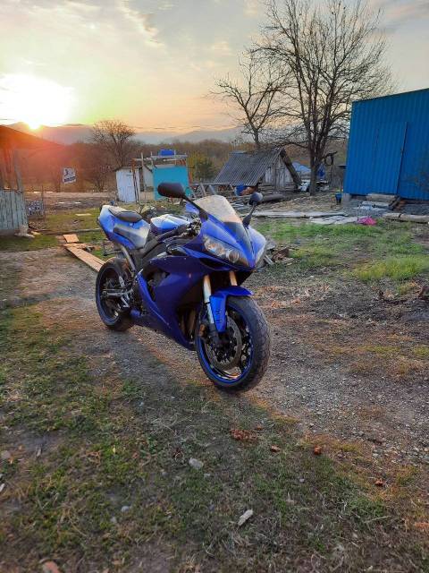 Yamaha R1. 1 000. ., , ,   