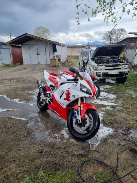 Yamaha R1. 1 000. ., , ,   