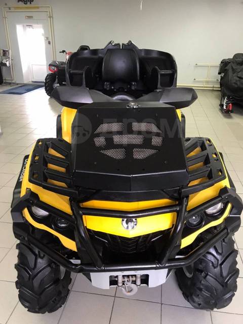 BRP Can-Am Outlander Max 800 XT. ,  \,   