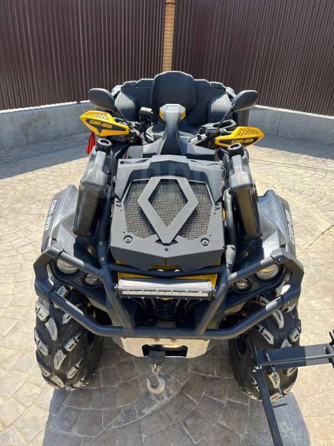 BRP Can-Am Outlander 1000R X MR. ,  \,   