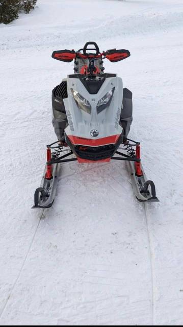 BRP Ski-Doo Summit. ,  ,   