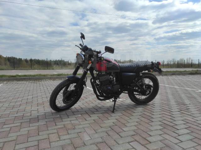 Triumph Bonneville. 400. ., , ,   