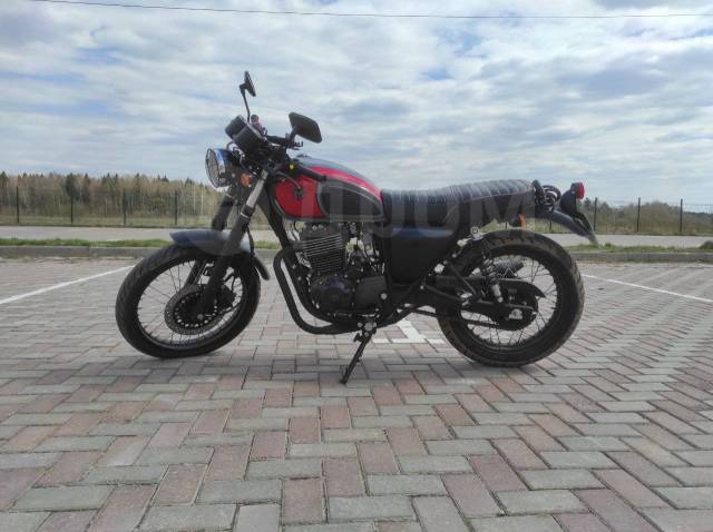 Triumph Bonneville. 400. ., , ,   