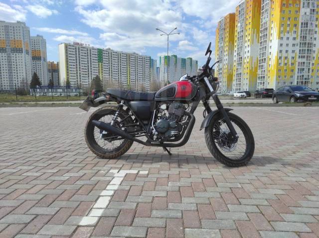 Triumph Bonneville. 400. ., , ,   