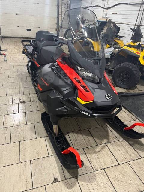 BRP Ski-Doo Skandic WT. ,  ,   