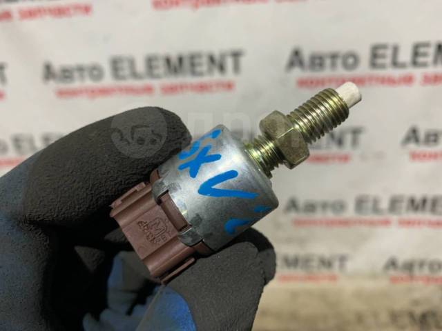 Купить Концевик под педаль тормоза Toyota Mark II JZX100 в Улан-Удэ по ...