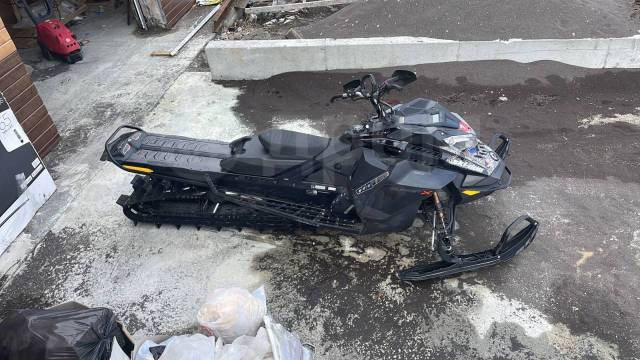 BRP Ski-Doo Summit X. ,  ,   