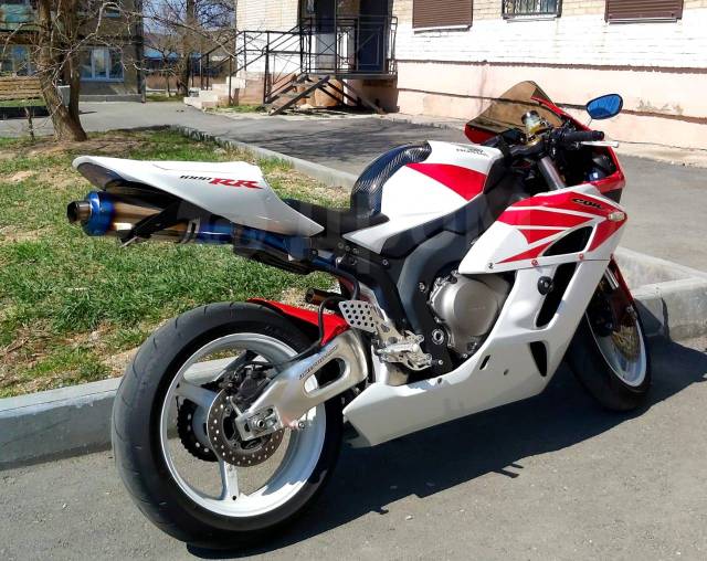 Honda CBR 1000RR Fireblade. 1 000. ., , ,   