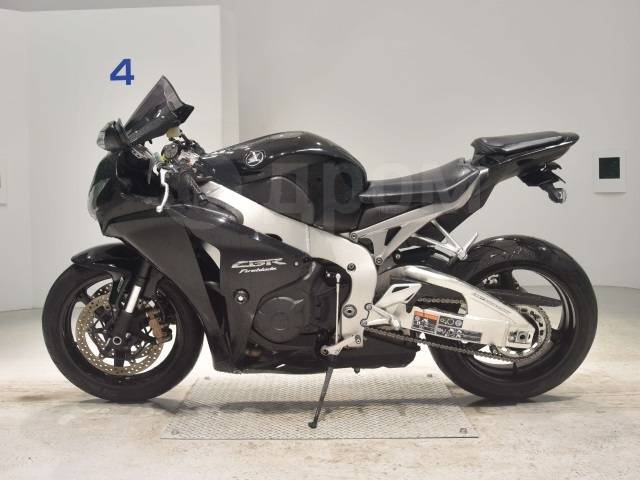 Honda CBR 1000RR Fireblade. 1 000. ., , ,  .     