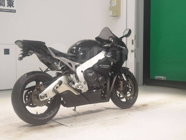 Honda CBR 1000RR Fireblade. 1 000. ., , ,  .     