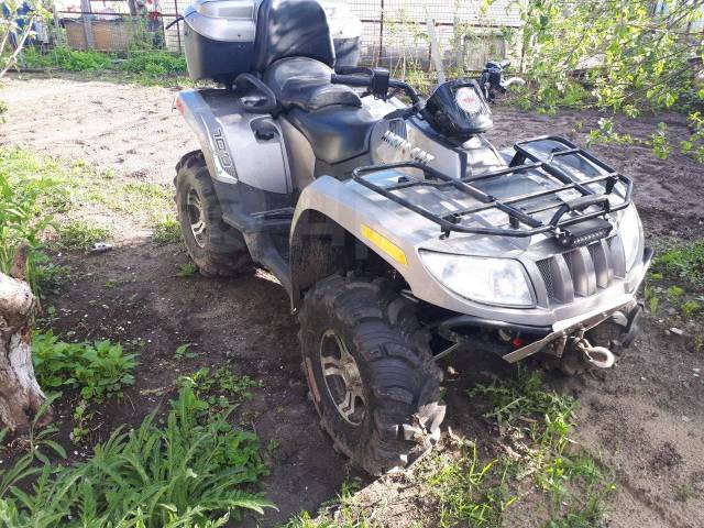 Arctic Cat 700. ,  \,   