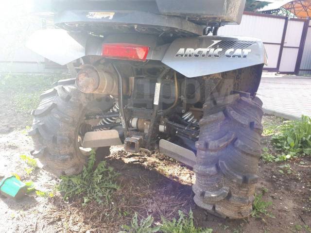 Arctic Cat 700. ,  \,   