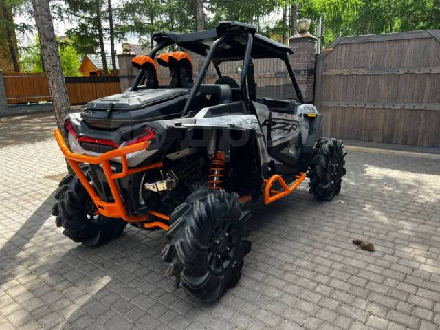 Polaris RZR. ,  \,   