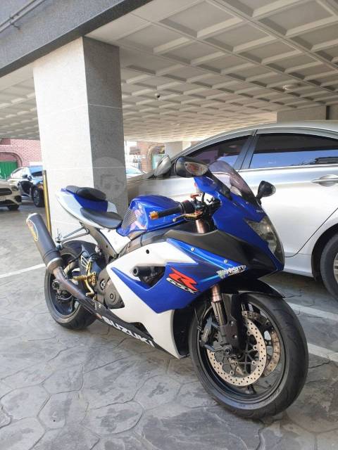 Suzuki GSX-R 1000. 1 000. ., , ,  .     