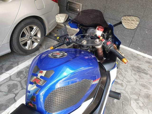 Suzuki GSX-R 1000. 1 000. ., , ,  .     