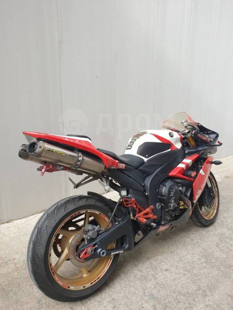 Yamaha YZF-R1. 1 000. ., , ,  .     