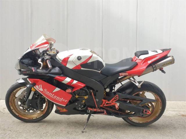 Yamaha YZF-R1. 1 000. ., , ,  .     