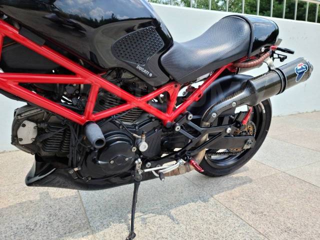 Ducati Monster 695. 700. ., , ,  .     