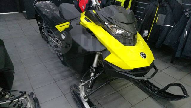 BRP Ski-Doo Summit. ,  ,   