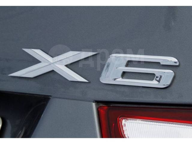 Bmw e83 как поменять задний шильдик