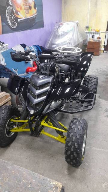 Yamaha Raptor 660. ,  \,   