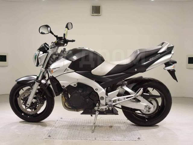 Suzuki GSR 400. 400. ., , ,  .     