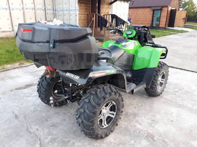 Arctic Cat 700. ,  \,   