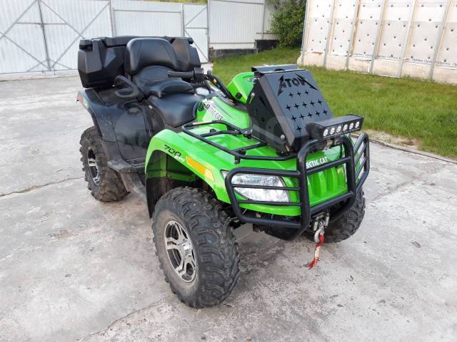 Arctic Cat 700. ,  \,   