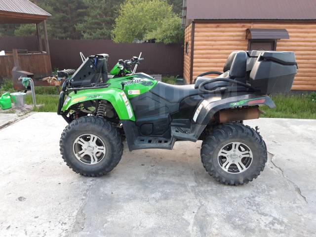 Arctic Cat 700. ,  \,   