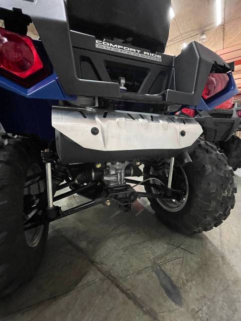 Polaris Sportsman X2 550. ,  \,   