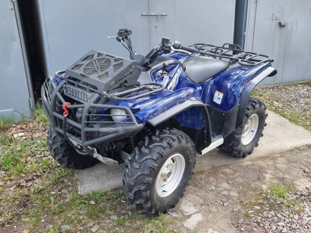 Yamaha Grizzly 550. ,  \,   