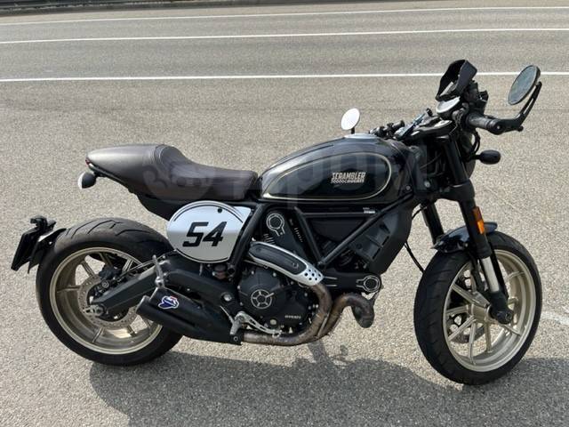 Ducati scrambler store cafe racer