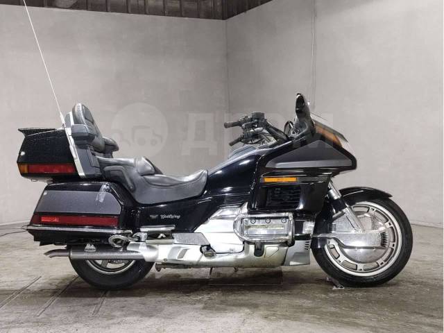 Honda GL 1500 1992 1 500   4     9  111     385 000  