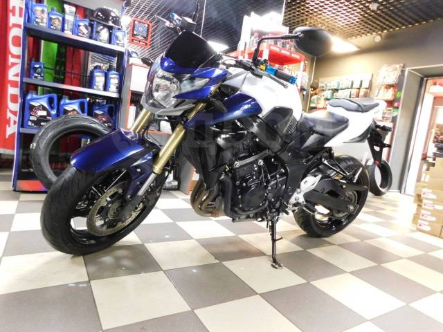 Suzuki GSR 750. 750. ., , ,  .     