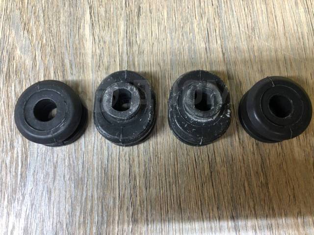 90948-01087 втулка амортизатора toyota
