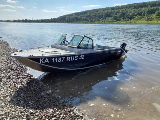 Волжанка 50 Fish - вместительная алюминиевая лодка для отдыха и рыбалки