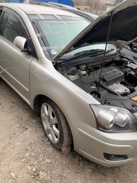 Toyota avensis azt251