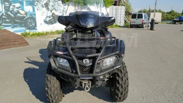 BRP Can-Am Outlander Max 800 XT. ,  \,   