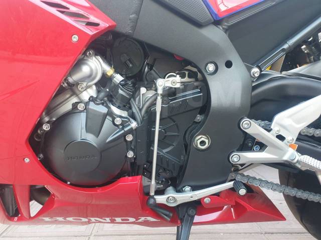 Honda CBR 1000RR-R. 1 000. ., , ,   