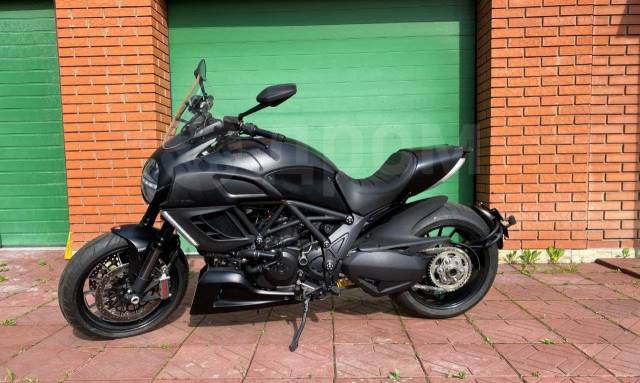 ducati diavel dark