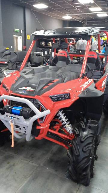 Polaris RZR XP 1000 High Lifter. ,  \,   