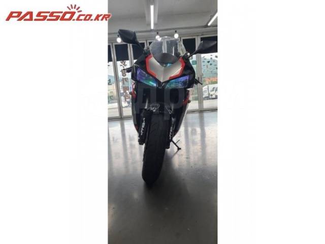 Honda CBR 1000RR Fireblade. 1 000. ., , ,  .     