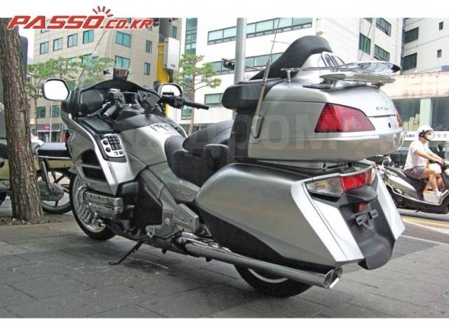 Honda Gold Wing. 1 832. ., , ,  .     